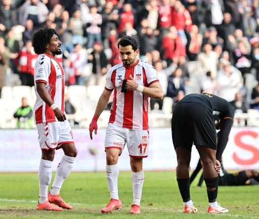 Sivasspor'da Emrah Başsan Siftah Yaptı