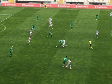 Sivasspor İlk Yarıyı 2-1 Önde Kapattı