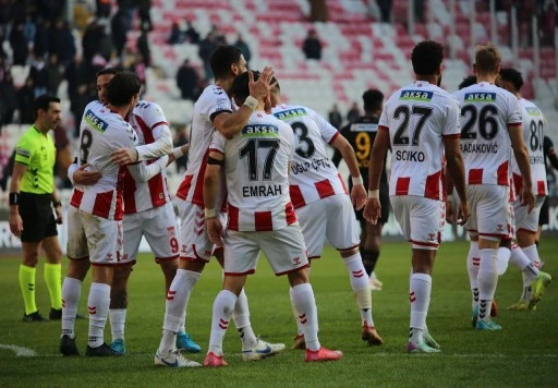 Sivasspor Kayseri'ye Patladı