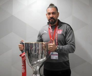 Sivasspor'un Yeni Teknik Direktörü Servet Çetin