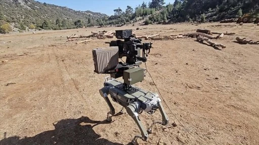 Türk savunma sanayisinde silahlı robot köpekler