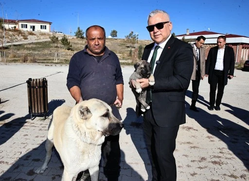 Validen Çiftliğe Ziyaret: &quot;Önemli Bir Miras...''