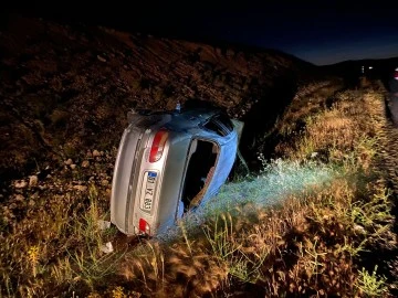 Yol Kenarına Devrilen Araç Sürücüsü Ağır Yaralı 