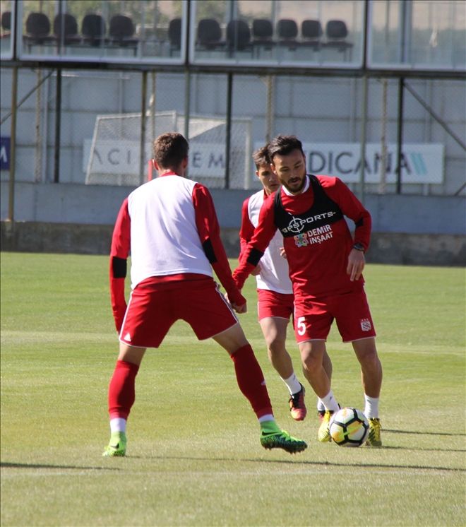 İÇ VE DIŞ SAHADA YENEN GOL SAYISI AYNI