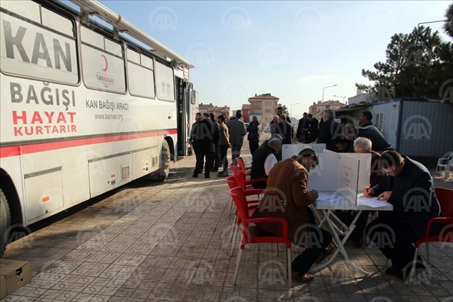 ŞARKIŞLA´da EĞİTİMCİLERDEN KAN BAĞIŞI