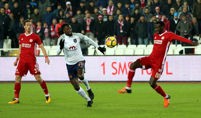 İLK MAÇTA GÜLEN SİVASSPOR OLDU