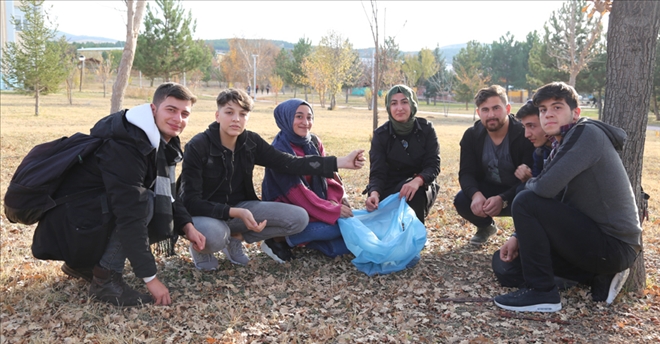 ÖĞRENCİLERİNDEN ÖRNEK DAVRANIŞ - video