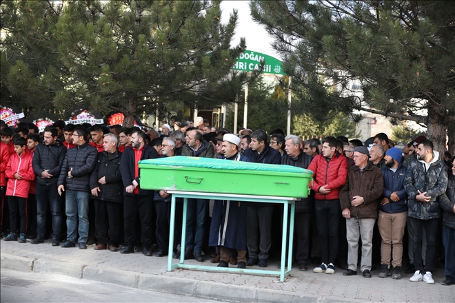 SON YOLCULUĞUNA UĞURLANDI