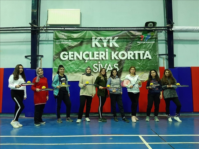 KYK GENÇLERİ KORTTA