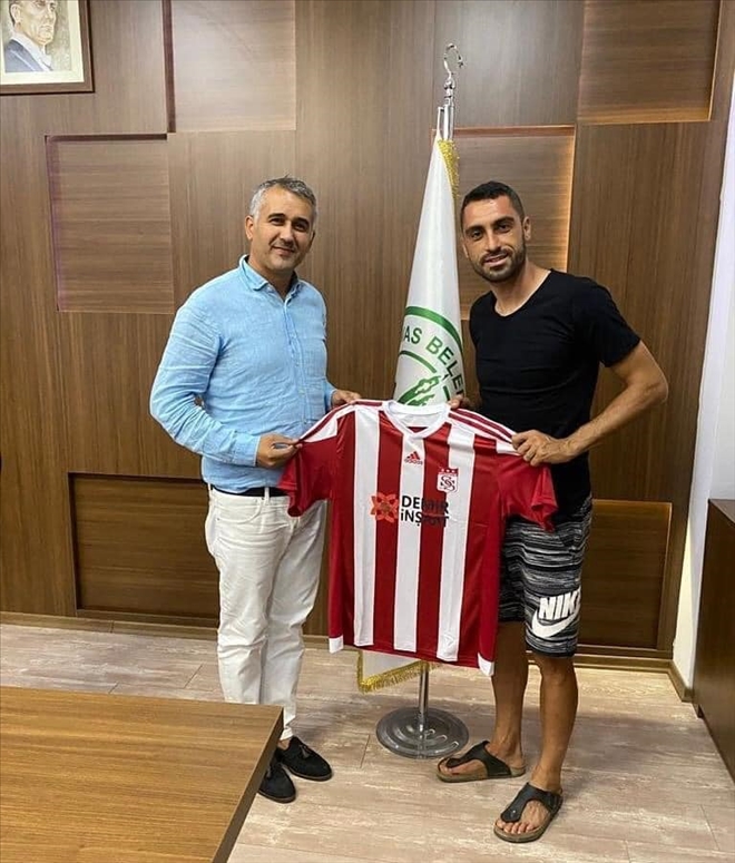 SİVASSPOR´LU ÇİFTÇİ´DEN, BAŞKAN GENÇ´E ZİYARET