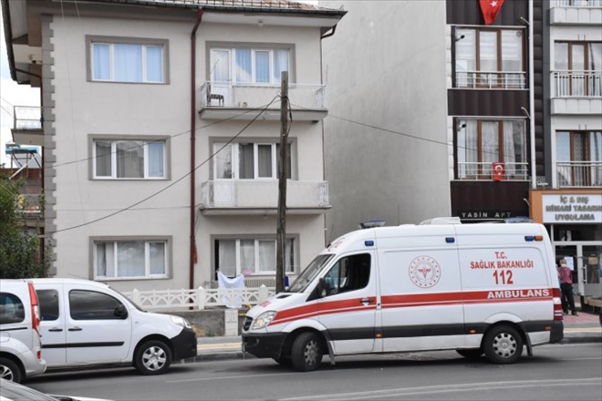 YAŞLI KADIN EVİNDE ÖLÜ BULUNDU