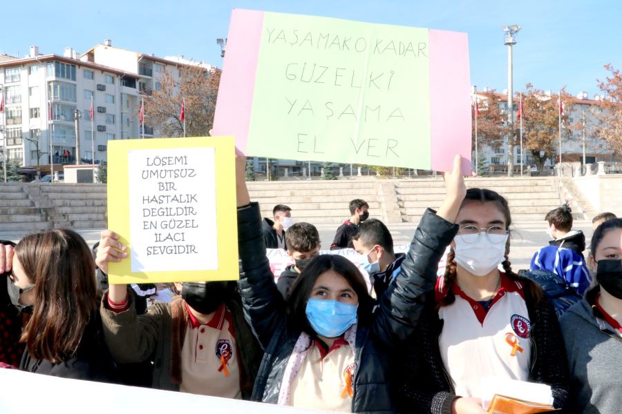 Lösemiye karşı farkındalık oluşturdular