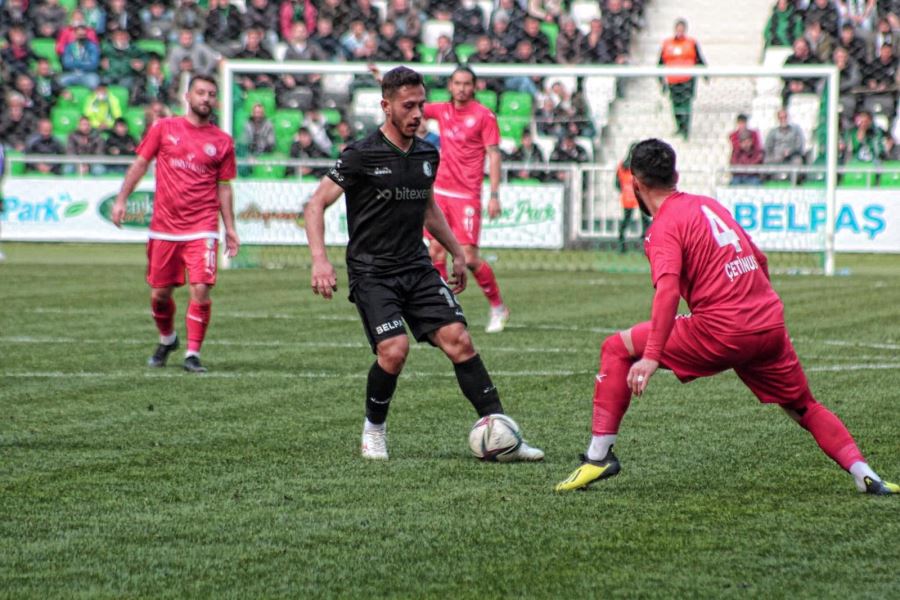 Lidere 4-2 yenildi