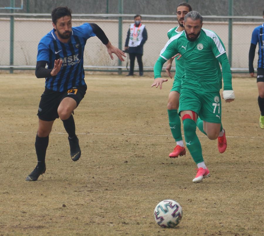 SİVAS BELEDİYESPOR 1 PUANI KAPTI