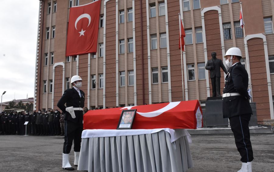 Polis memuru kalp ameliyatı sonrası böbrek yetmezliğinden öldü 