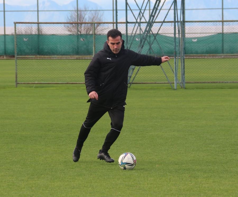 Yusuf Tokuş: “Sporcularımı tebrik ediyorum”