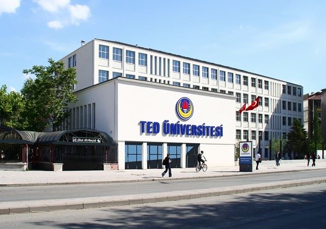 TED Üniversitesi 4 Öğretim Üyesi alıyor