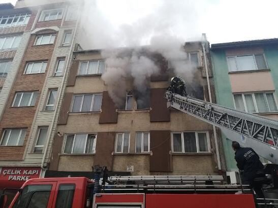 Elektrikli ısıtıcıdan yangın çıktı (Video)