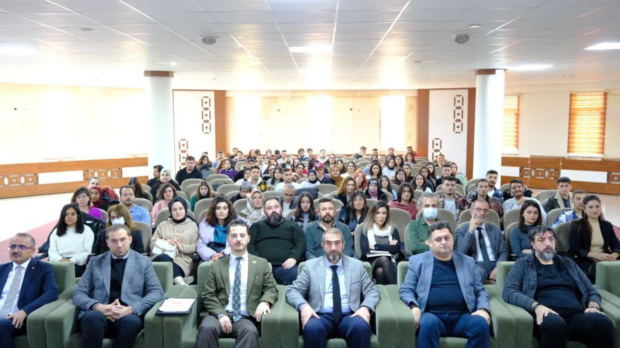 SCÜ İletişim fakültesinde konferans 