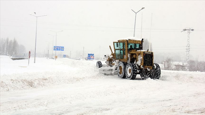 Sivas- Erzincan yolu ulaşıma açıldı