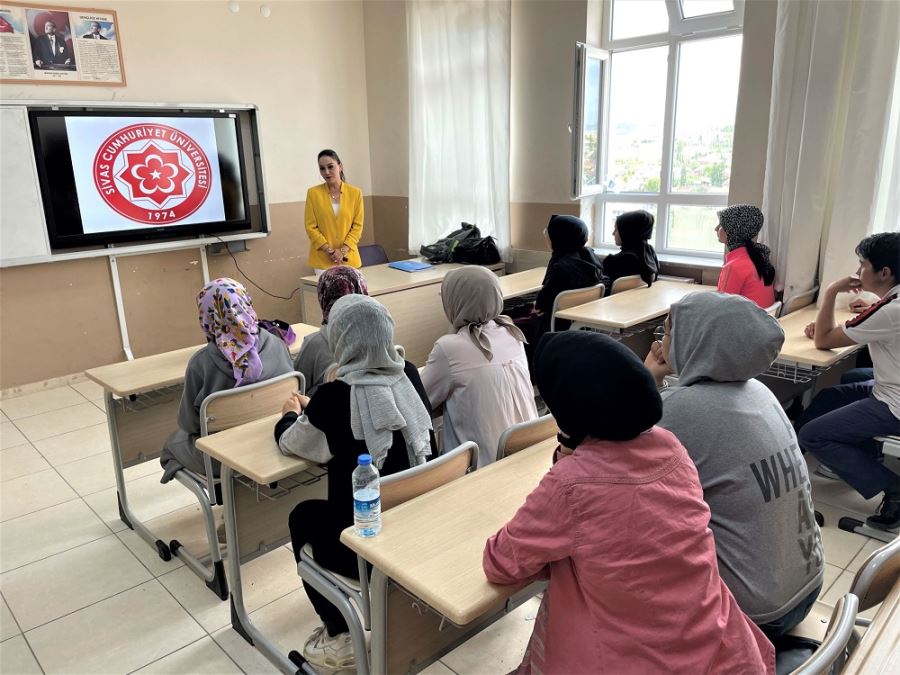 Öğrencilere Hafik MYO tanıtıldı