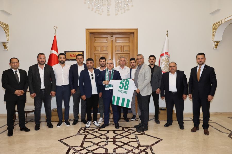 Belediyespor formasını takdim etti