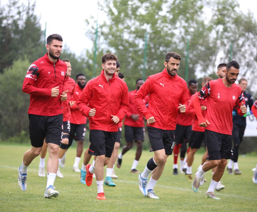 SİVASSPOR MUTLU BİTİRDİ